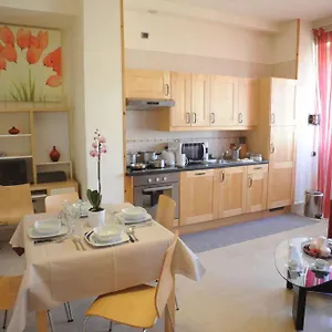 2* Aparthotel Lux