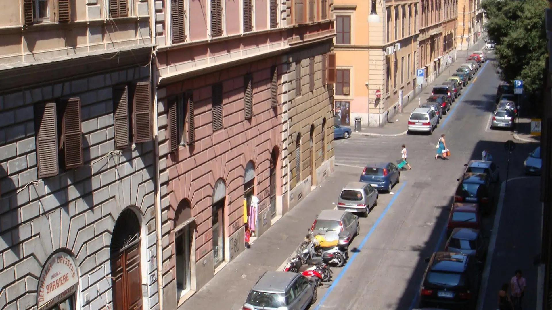 Alessandro Downtown & Bar روما 0*,