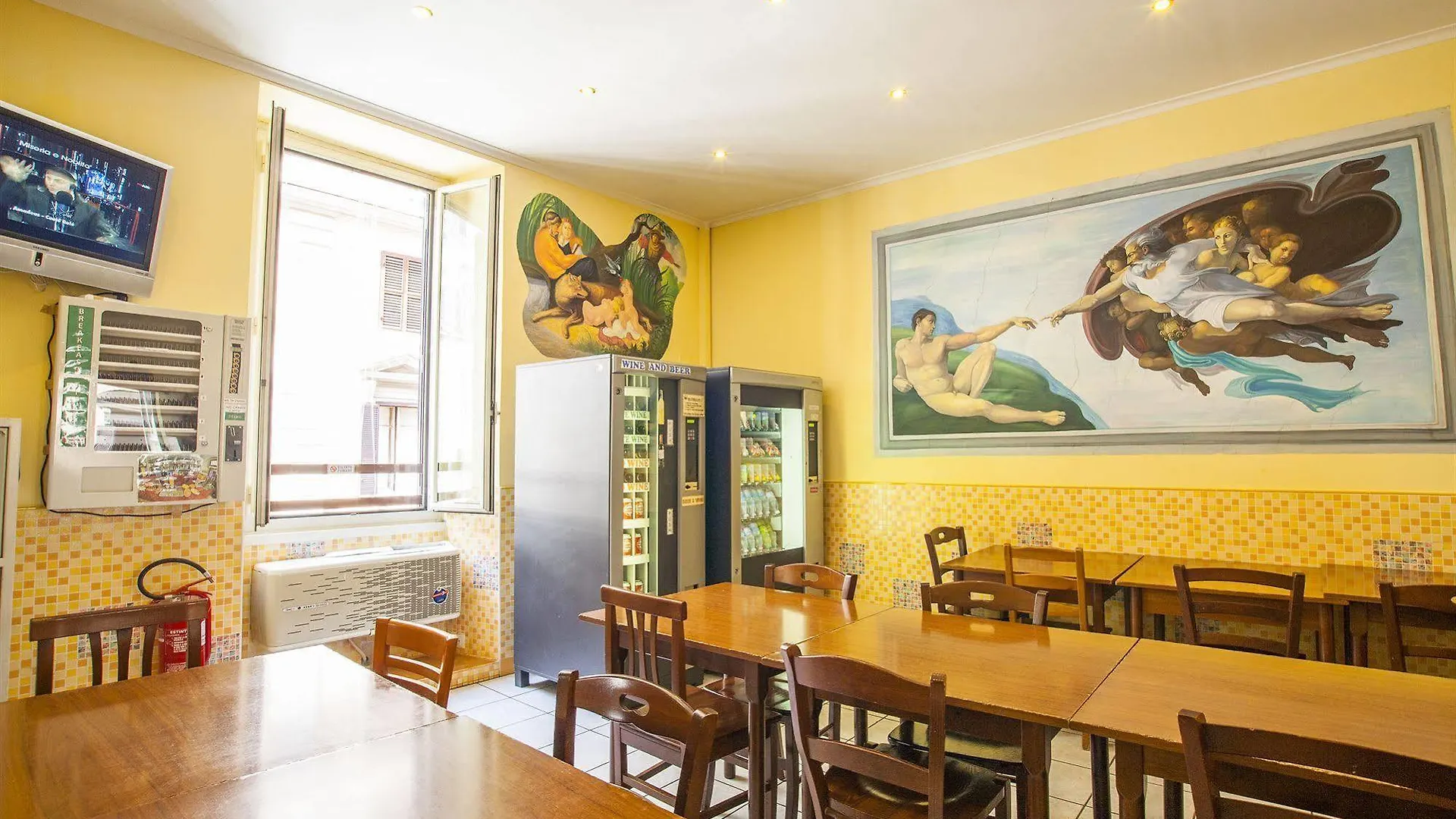 Alessandro Downtown & Bar روما بيت شباب