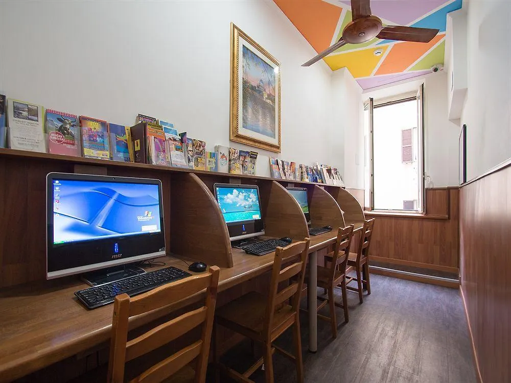 Hostel Alessandro Downtown & Bar Rzym