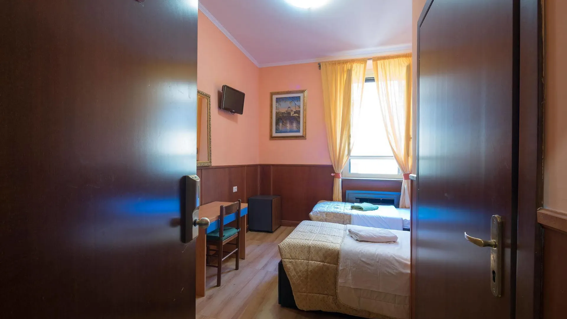 Alessandro Downtown & Bar Rzym Hostel